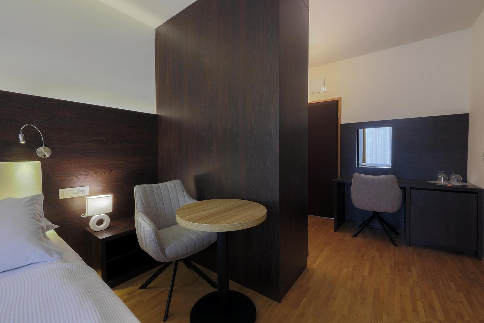 Rooms Bella Μπλεντ Εξωτερικό φωτογραφία